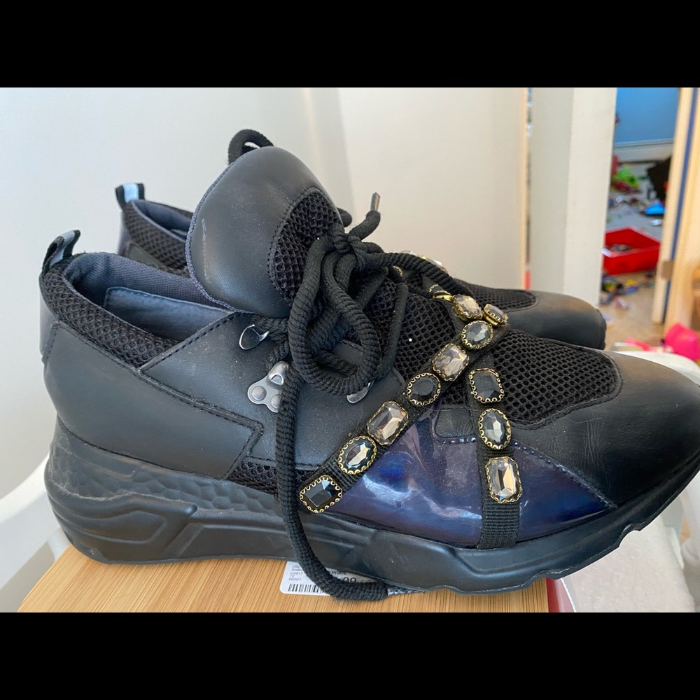 Steve Madden sneakers